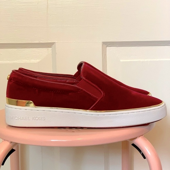 Michael Kors 6.5 Burgundy Velvet Shoes - Picture 1 of 5